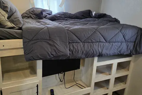 Kris's Family friendly travel trailer
