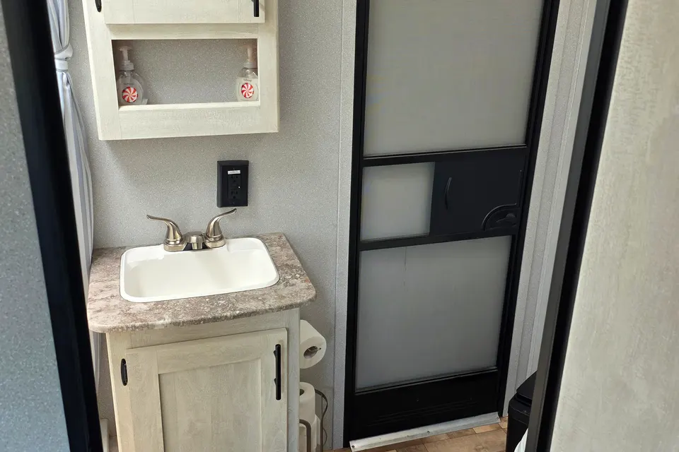 Kris's Family friendly travel trailer