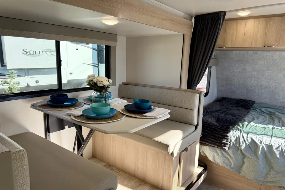 Roam & Rise RV Rentals | Winnebago Micro Minnie Travel Trailer