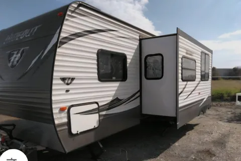Walaa 's Keystone Hideout Travel Trailer