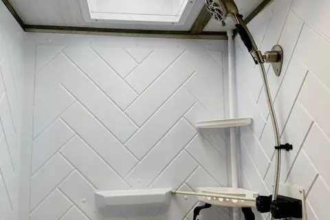 Glamping Made Easy! Full Size Bathroom!! Pet Friendly 