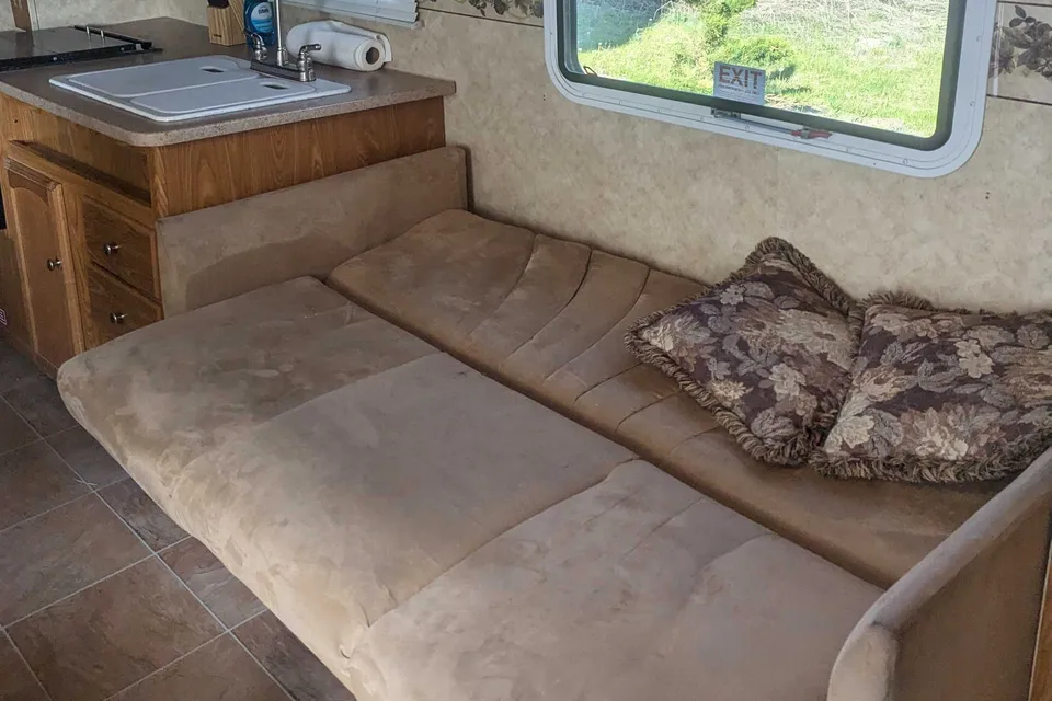 Mitch and Vanessa's Dutchmen 28' travel trailer Travel Trailer