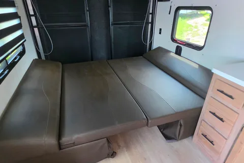 Shermans- Black Label Fifth Wheel Getaway