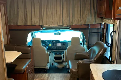 Little Missy's Forest River Sunseeker 2650S-CDW Class C