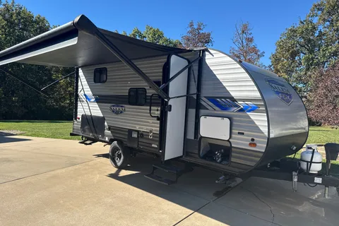 The Trailhead - Lightweight Adventure Camper