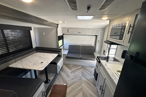 The Trailhead - Lightweight Adventure Camper