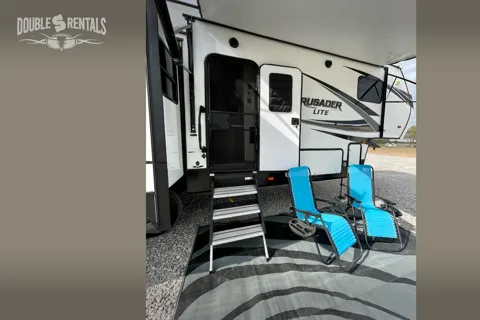 CRUSADER LITE with Private Master, Bunk Room, 2 Baths and 13ft Power Awning!