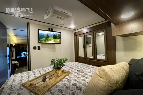 CRUSADER LITE with Private Master, Bunk Room, 2 Baths and 13ft Power Awning!