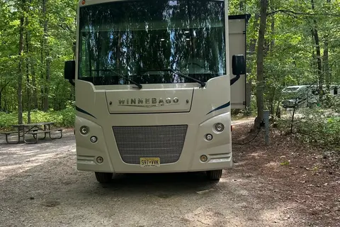 Winnebago-Superior Ride-Deluxe Living-Family Fun