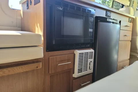 MERCEDES WINNEBAGO ERA 70X