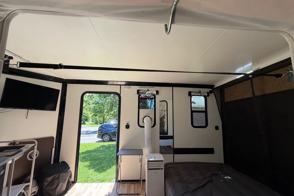 AGS Utility Toy Hauler
