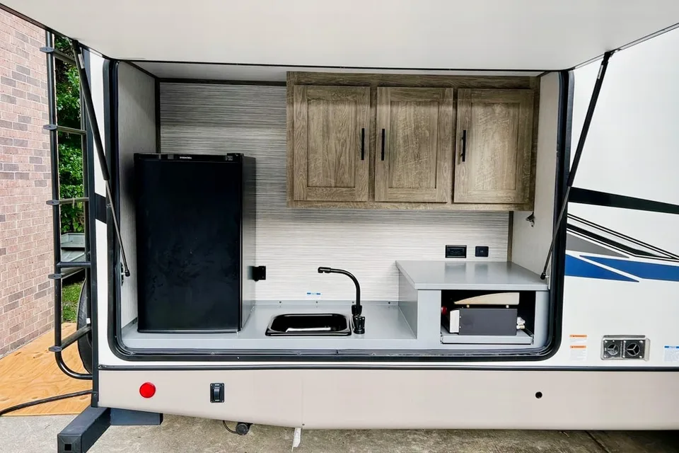 2022 Flagstaff Salem Hemisphere Travel Trailer