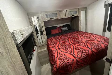 Montoya's Heritage 22RBHL Travel Trailer