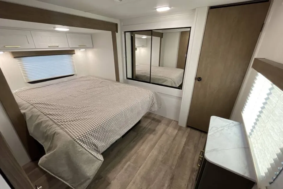Incredible Heartland Eddie Bauer 34BHS Travel Trailer