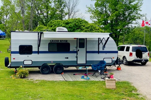 Anna's Gulf Stream Grand River 25BH Travel Trailer