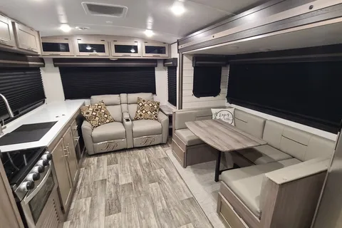 Spacious 2022 Sunset Trail | Slideout, Generator & Delivery Available