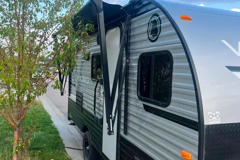 Brand New  Viking 17 BHS Travel Trailer
