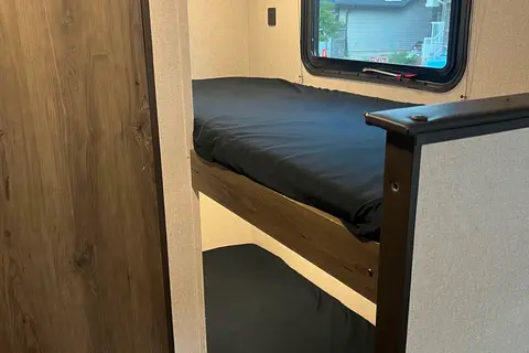 Brand New  Viking 17 BHS Travel Trailer