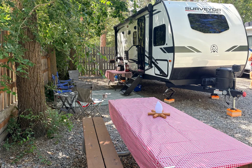 Family Bunkhouse Adventure Rig – Sleeps 6 with Outdoor Kitchen!