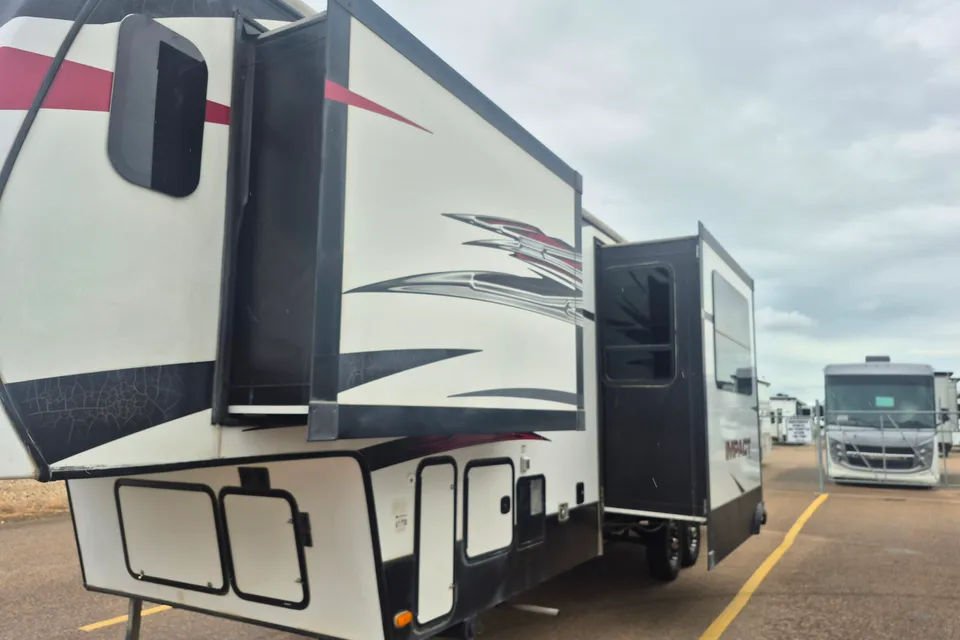 Impact 341 Toy Hauler