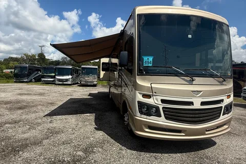 Chief Carl's Caravan- 2016 Fleetwood Bounder Class A