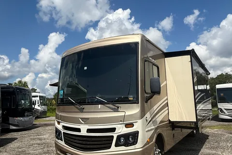 Chief Carl's Caravan- 2016 Fleetwood Bounder Class A