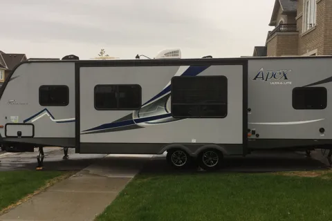 Family Fun Ultralite Apex 2017 289TBSS