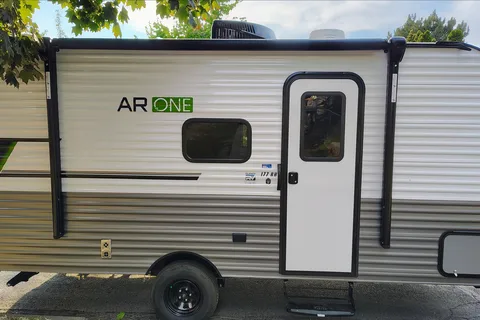 Camp & Explore RV