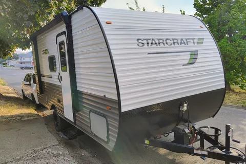 Camp & Explore RV