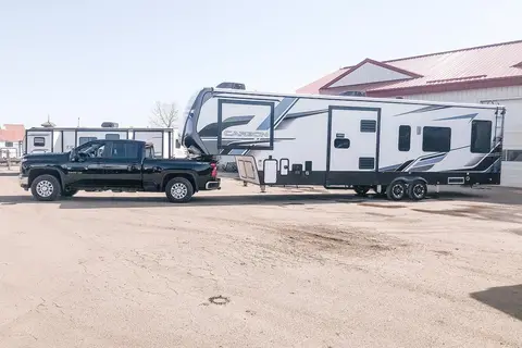 Ben 's Keystone 358 Carbon Toy Hauler