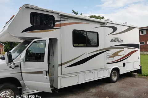 Kitschy renovated Sunseeker Class C