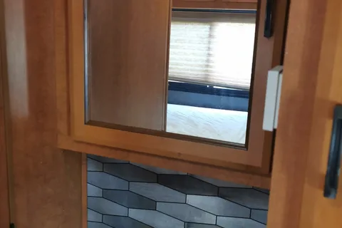 Kitschy renovated Sunseeker Class C