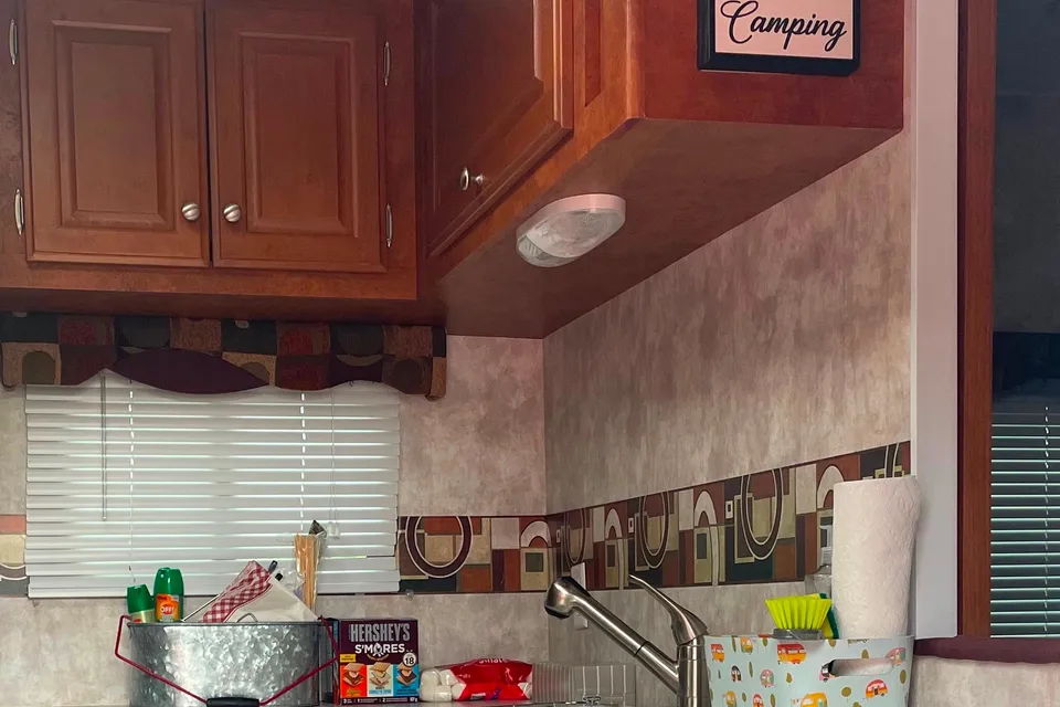 Kevin's Pacific Coachworks Tango 299BHS Travel Trailer