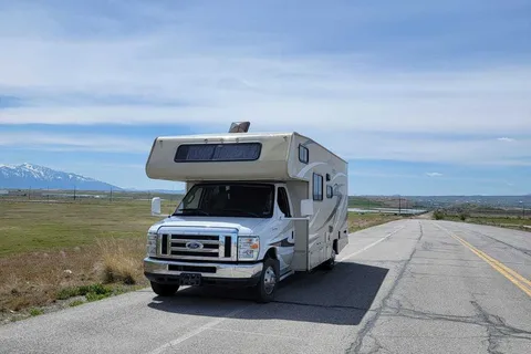 Alan's Coachmen Leprechaun Class C
