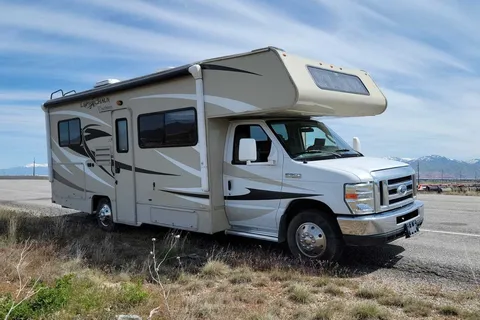 Alan's Coachmen Leprechaun Class C