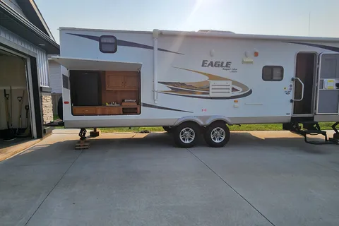 Stephanie's Jayco Eagle Travel Trailer