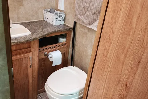Stephanie's Jayco Eagle Travel Trailer