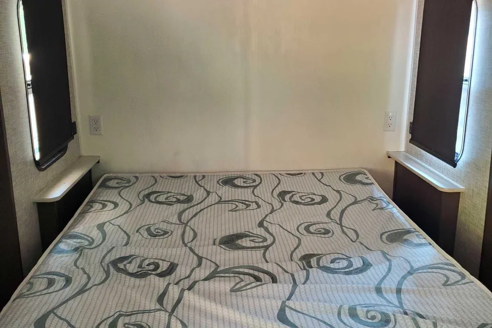 Perfect for Family, Pet Friendly Travel Trailer 