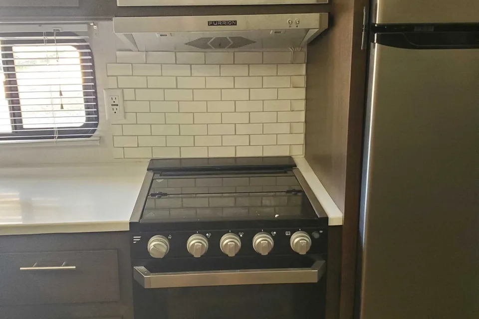 Perfect for Family, Pet Friendly Travel Trailer 