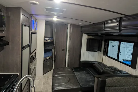 Melissa's Crossroads Sunset Super Lite 26bhs Travel Trailer