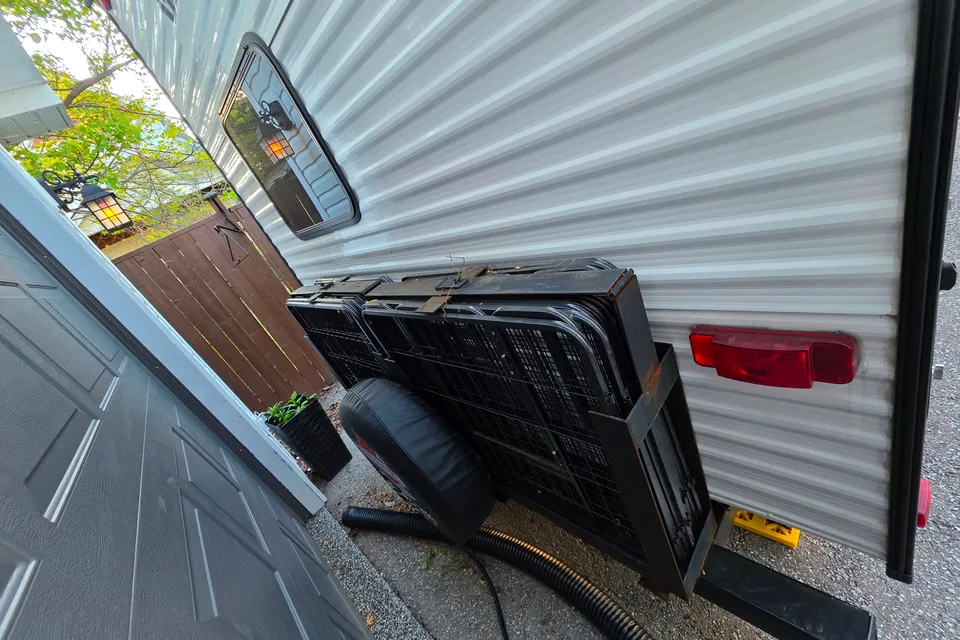Rick's Grand River 29ft pet friendly extravaganza🥰