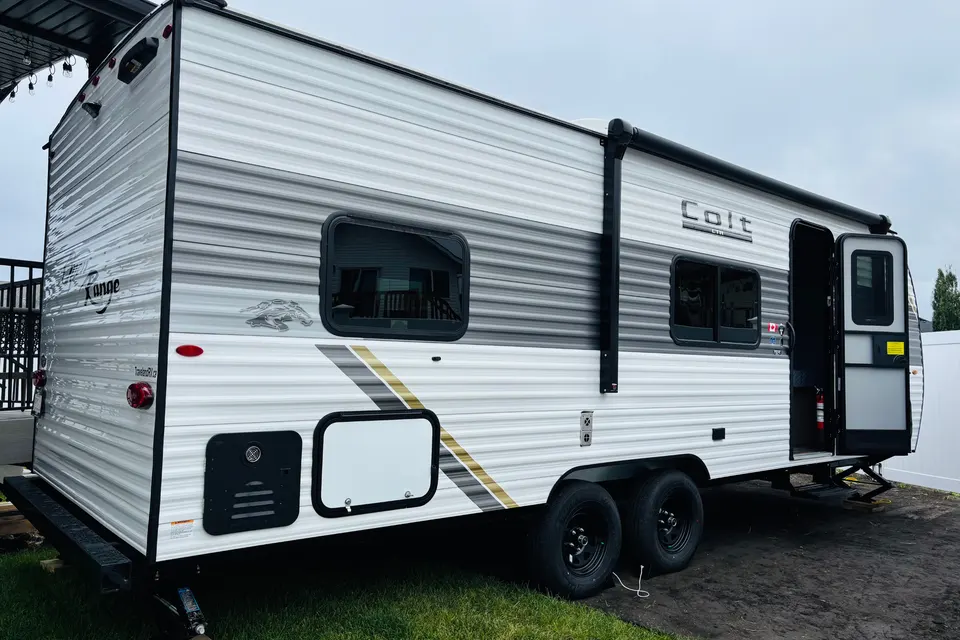 Castelo Colt Co. Open Range Colt 2026 Travel Trailer
