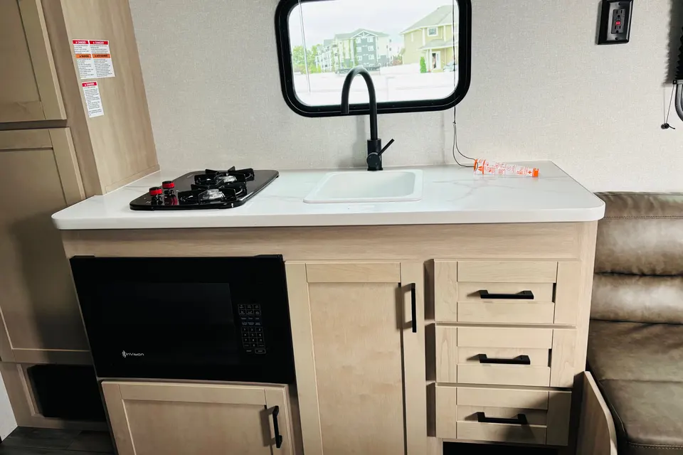 Castelo Colt Co. Open Range Colt 2026 Travel Trailer