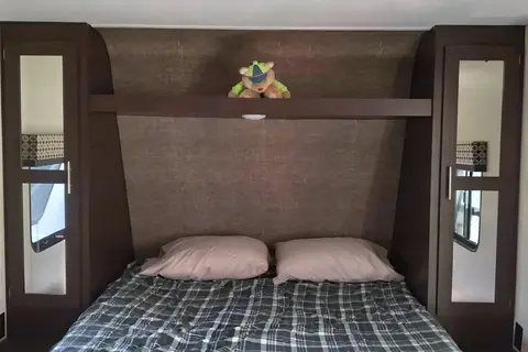 Bo-Bo's Bunkhouse