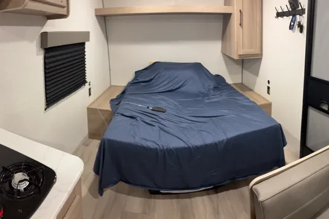 William's Coleman 17r Travel Trailer