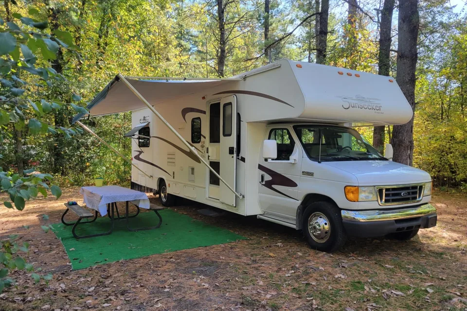 Forest River Sunseeker 3100 Class C