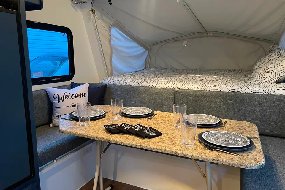 Leah's Jayco Hybrid 