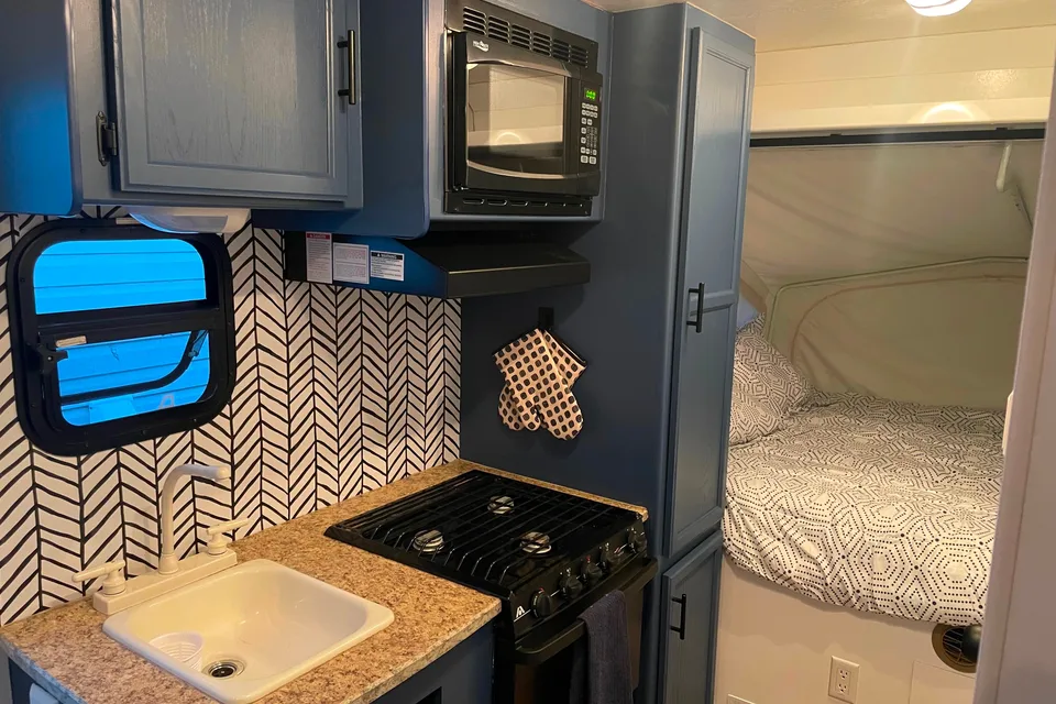 Leah's Jayco Hybrid 