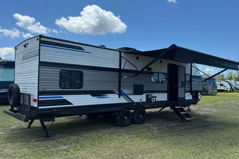 Maria's Heartland Pioneer Travel Trailer