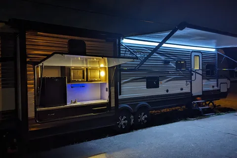 RV #2 : Sagmoe Family Rental